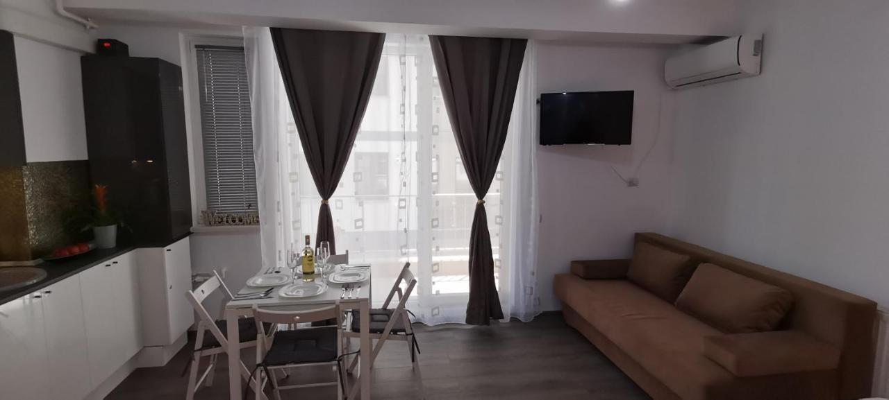 شقة Mike Studio Mamaia Nord Năvodari المظهر الخارجي الصورة